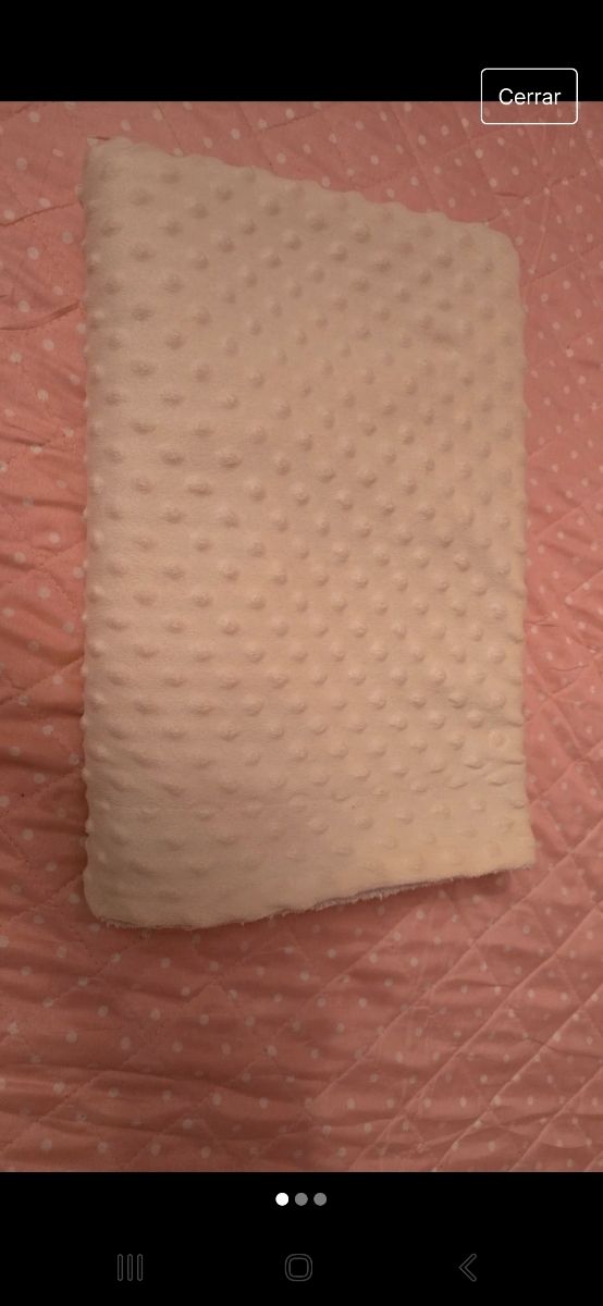 Manta de bebé de color beige