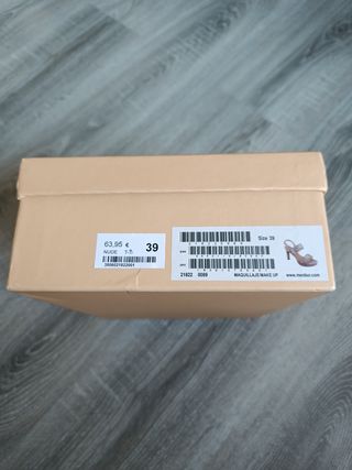 Sandalias tacón 21822 Menbur T-39