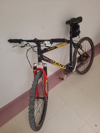 Bicicleta MTB Giant ATX 830