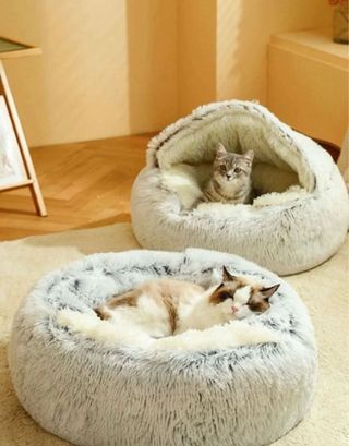 Cama redonda de peluche para
