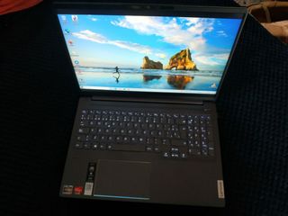 Portátil Lenovo AMD Ryzen 7 6800HS