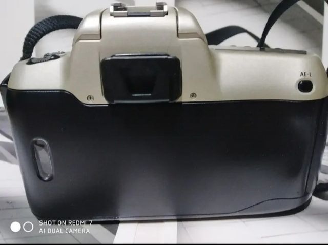 Riflesso analogico NIKON F50