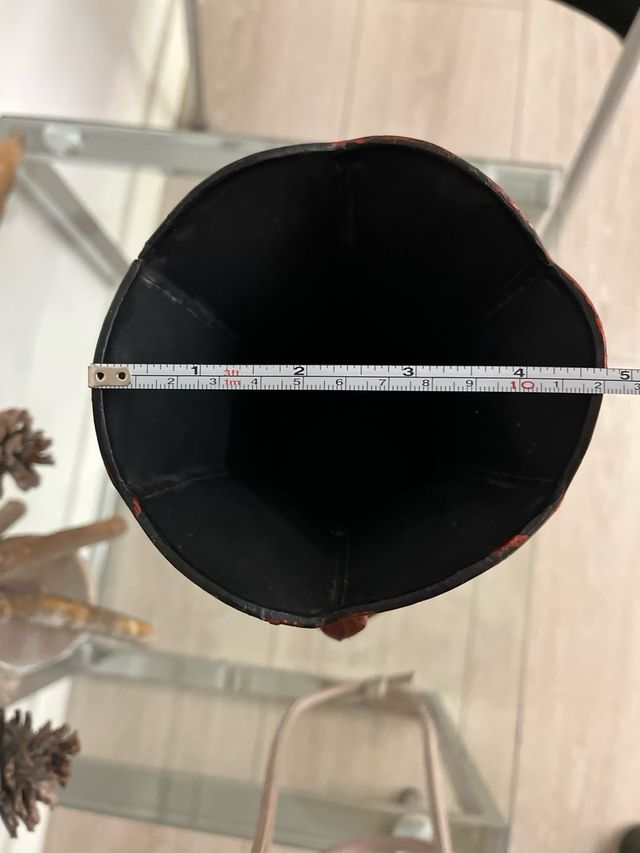 VASO IN METALLO MARRONE+bouquet di poinsettia rossa