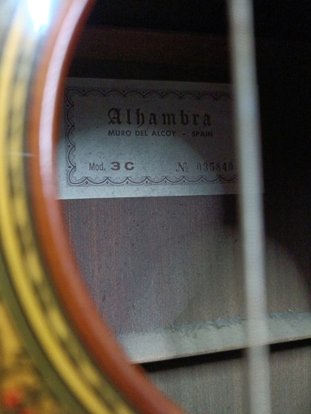 GUITARRA CLÁSICA ALHAMBRA 3C