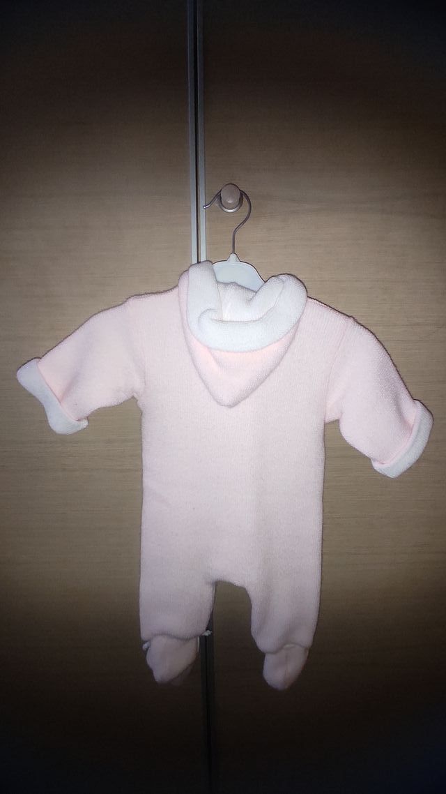 Mono bebe color rosa