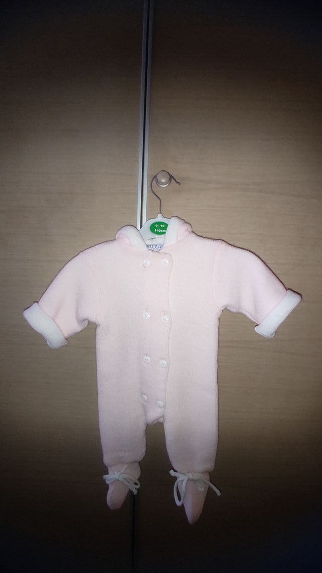 Mono bebe color rosa