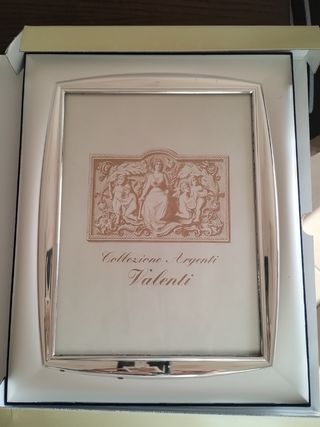 Cornice Valenti in argento, fate un'offerta