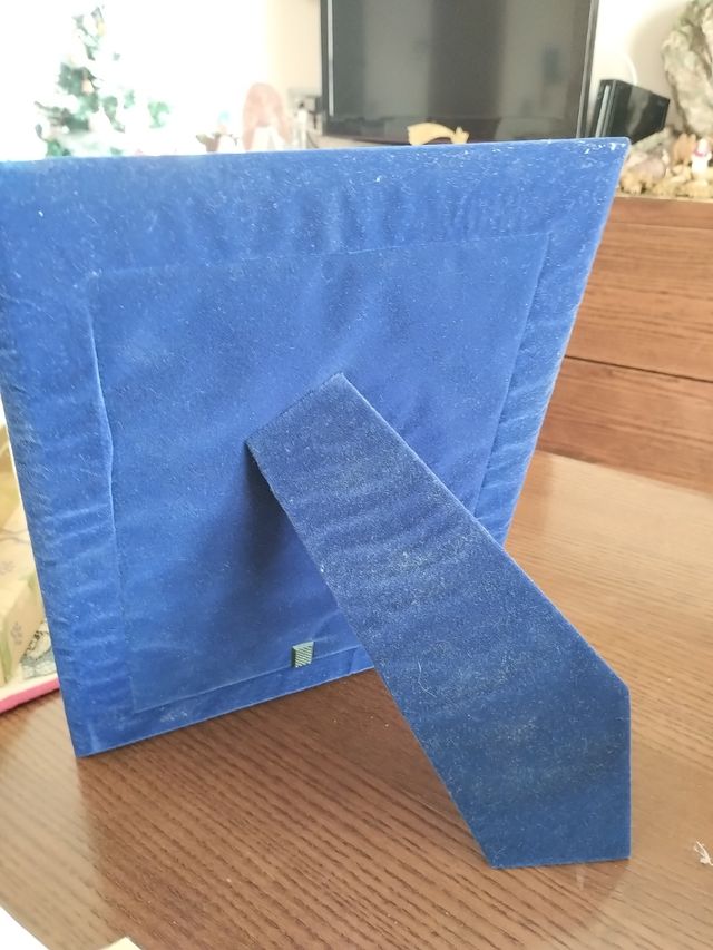 Cornice Valenti in argento, fate un'offerta