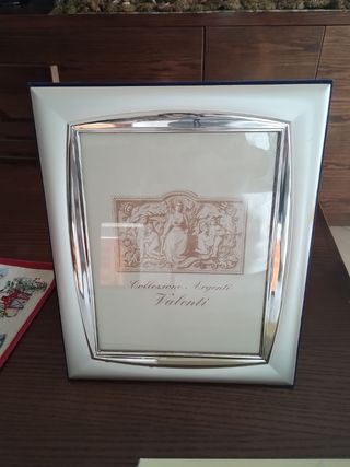 Cornice Valenti in argento, fate un'offerta