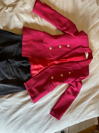 Americana blazer fuxia botones dorados