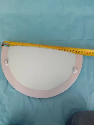 Lampara techo. Y lámpara pared.