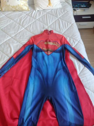 Traje superwoman