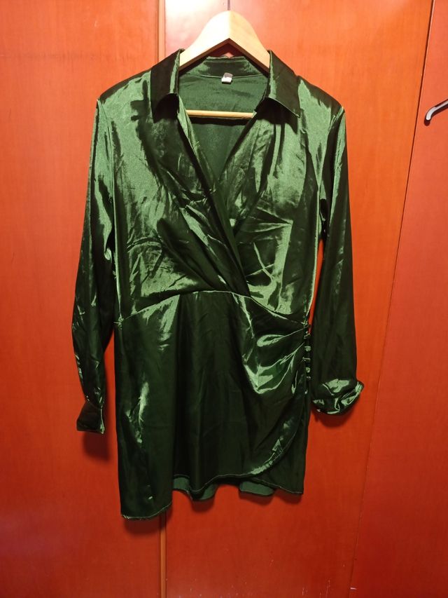 Vestido verde satén