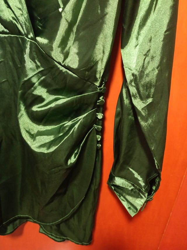 Vestido verde satén