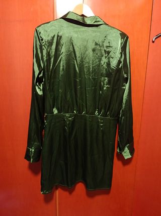 Vestido verde satén