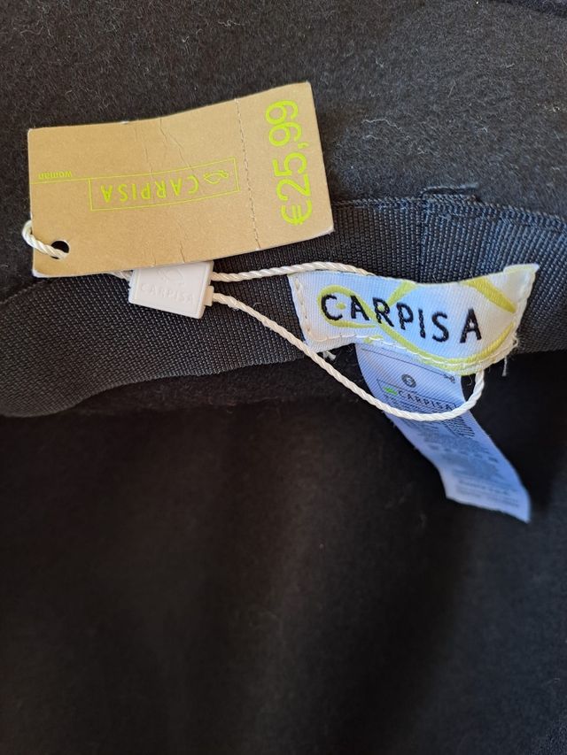 Carpisa black basic lambswool hat