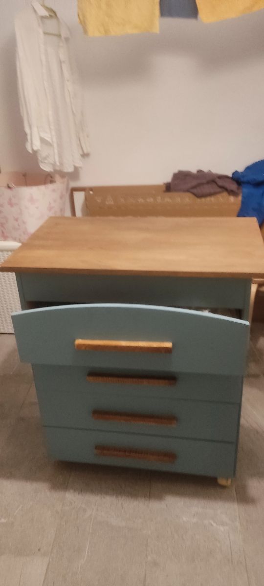 Cómoda 4 cajones 