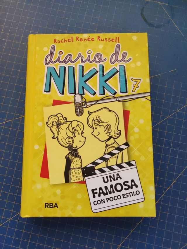 Diario de Nikki 7 - Una famosa con poco estilo: Una famosa con poco estilo (Diario De Nikki / Dork Diaries, 7) (Spanish Edition)