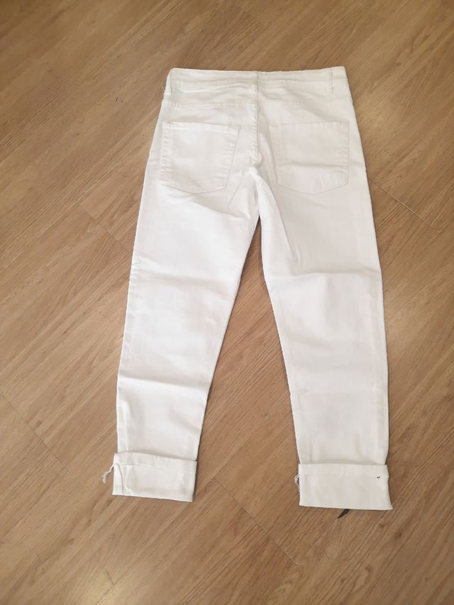 Jeans bianco sagomato uomo bottoni