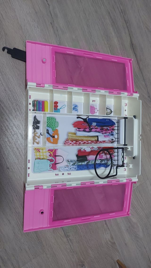 Armario barbie