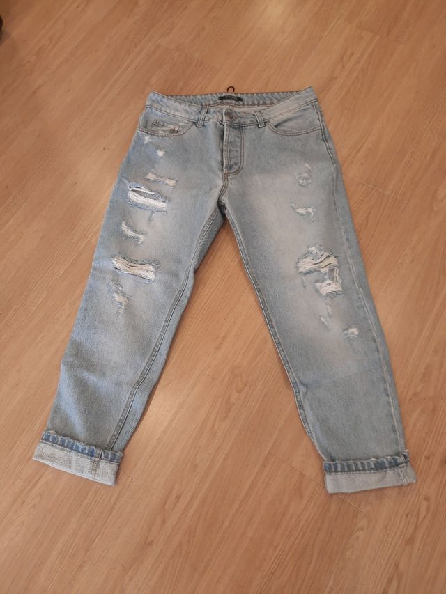 Jeans strappato chiaro largo uomo