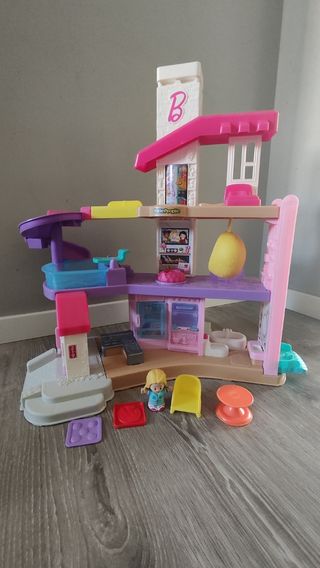 Casita Barbie Little People