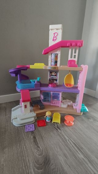 Casita Barbie Little People