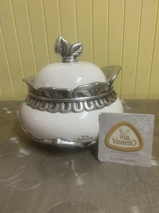 Centrotavola con coperchio Via Veneto