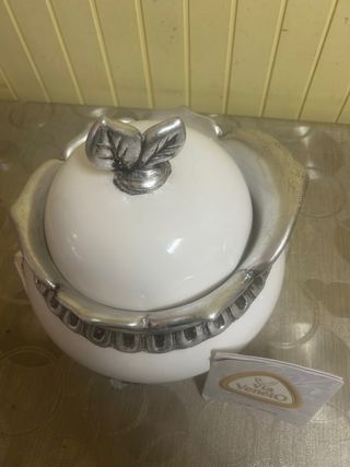 Centrotavola con coperchio Via Veneto