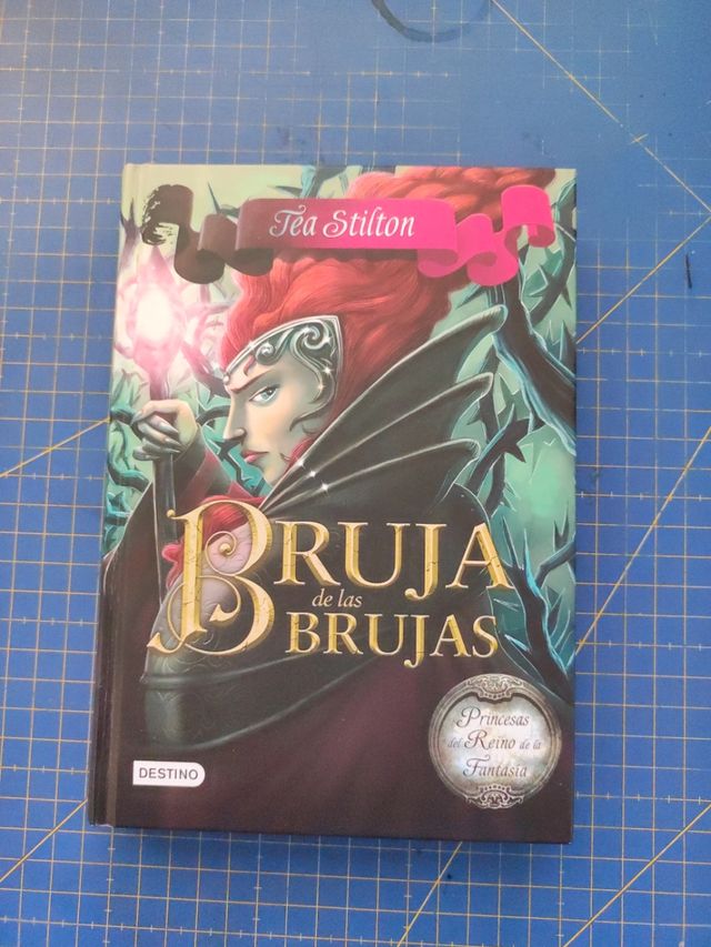 Bruja de las brujas: Princesas del Reino de la Fantasía