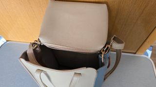 Bolso de cuero tricolor