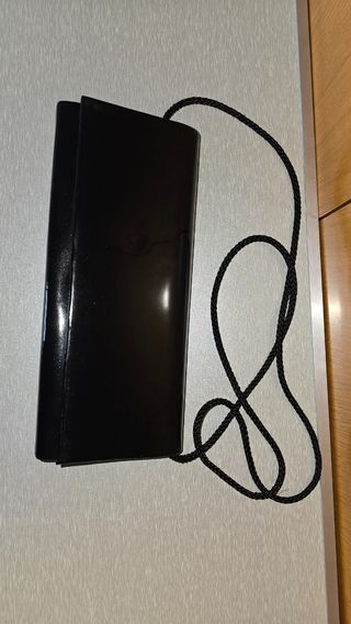 Bolso negro de fiesta