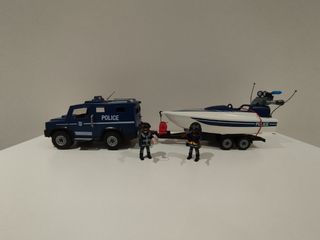 Playmobil coche policía con lancha remol