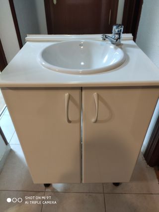 Mueble con lavabo