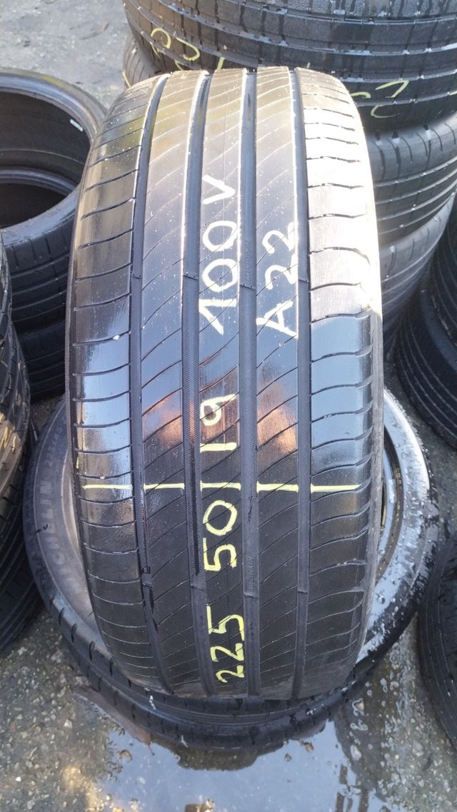 225 50 19 100V MICHELIN
