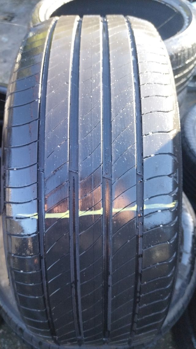225 50 19 100V MICHELIN