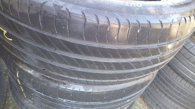 225 50 19 100V MICHELIN