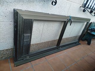 Puerta de aluminio