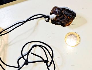 Precioso Colgante de AMBAR de SANGRE BIRMANO