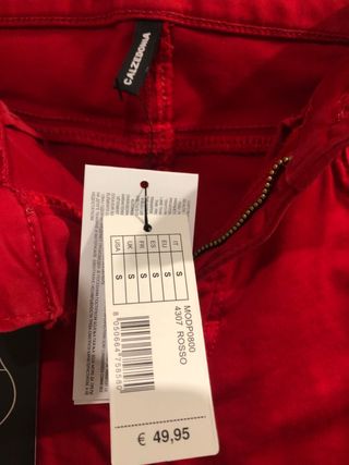 Pantalon rojo calzedonia SIN ESTRENAR