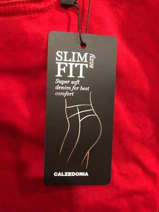 Pantalon rojo calzedonia SIN ESTRENAR