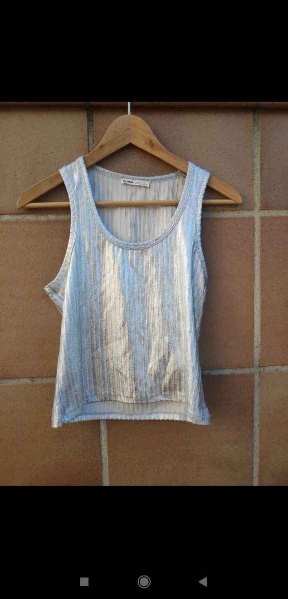 Top camiseta plateada M Pull Bear