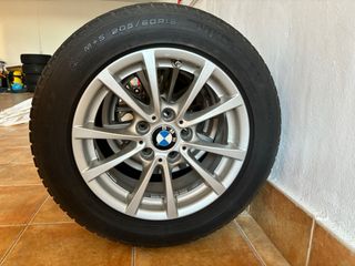 Llantas BMW 16” con neumaticos invierno Goodyear 
