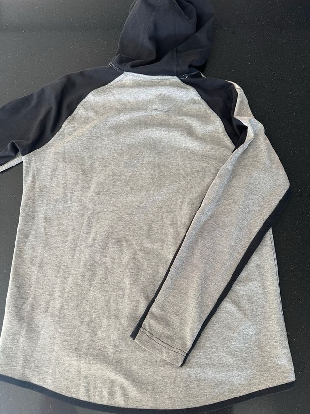 Sudadera Nike gris y negra talla M