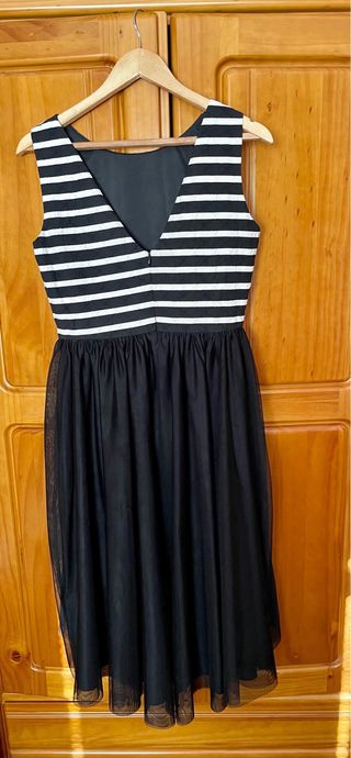 Vestido negro y blanco de Green Coast