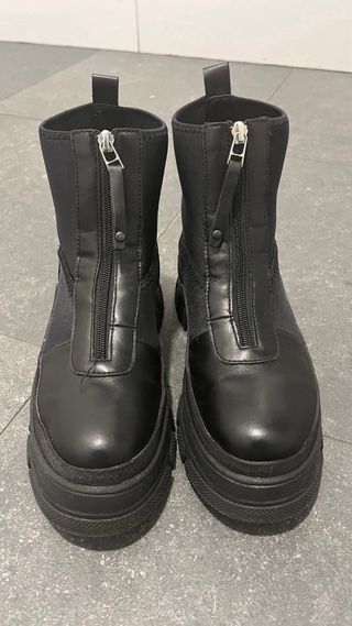 Botines negros de piel de Apepazza