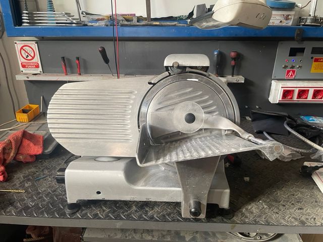 Cortadora de fiambre industrial ROMAGSA SXE250