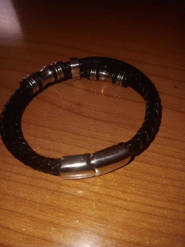 PULSERA DE CUERO NUEVA