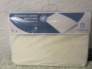 Almohada para cuna