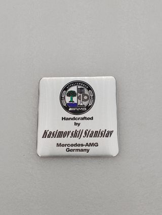 EMBLEMA MOTOR METALICO MERCEDES AMG PREPARACION 